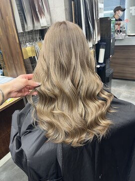 ラフ(LAFF) #黒髪#ボブルフ#ネビージュ#小顔#ワンレン