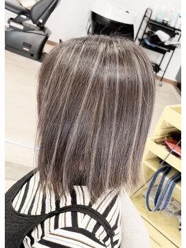 ペイジ(PEIGE) コントラストハイライト×グレージュ☆