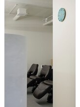 体に負担のかからないシャンプー台でリラックスのひとときを☆