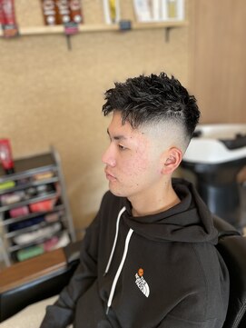 ルーカス(LUCAS) ツイストフェード