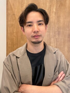 ビュートリアム ギンザ(BEAUTRIUM) センターパート/メンズショート/メンズパーマ/フェード