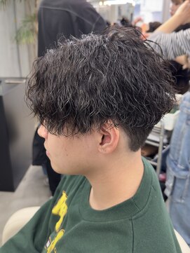 ルアン 大分駅店(ruen) 大分府内大分駅センターパートツイストスパイラルパーマ中村友哉