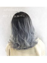 リアラ 渋谷(LIALA)&nbsp;ブリーチ、ダブルカラー、インナーカラー、イヤリングカラー