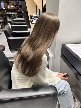 エイトヘアー(8 HAIR) ハイトーンベージュ