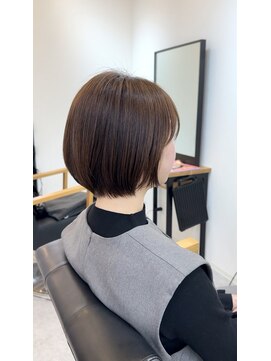 シフターズ(SIFTERS) ラクに収まるショートボブ○