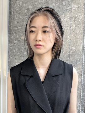 サンク 原宿 表参道(cinq) インナーカラーボブミルクティーベージュフェイスフレーミング