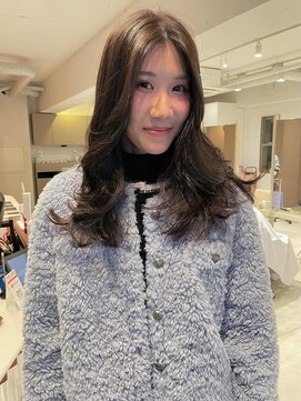 リタ(LITA) 【LITA】オリーブカラー　グレージュ　ロングレイヤー　◇奥村