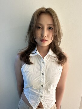 リリック(LYLICK) ベージュカラー