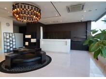 Hair Art dix蘇我店の雰囲気（ホテルのラウンジをイメージしたフロント）