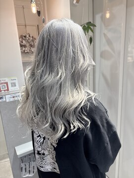 ブランシュ(Blanche) シルバーカラー!