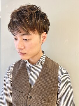 トレパルッキエーレサカイ(tre parrucchiere sakai) ［-tre -］お洒落パーマ×ヘッドスパ