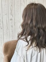 エイチ バイ エムズハウス(H eitch by mshouse)&nbsp;透明感ベージュ×カール【H eitchエイチ】