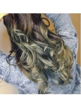 カラーリゾートAi 上野御徒町 仲御徒町店 マッドカラー