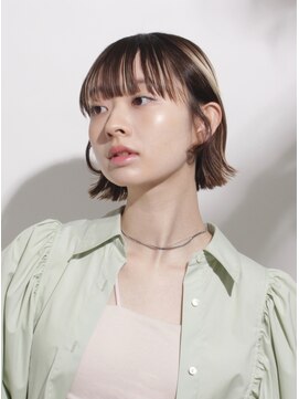 ピークアブー アヴェダ 池袋東武(PEEK-A-BOO AVEDA) デザインカラーの入った切りっぱなしボブ