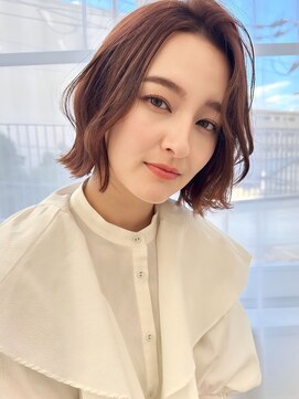 デューヘアー(due hair) フリンジウェーブ　くびれヘア　アプリコットオレンジ