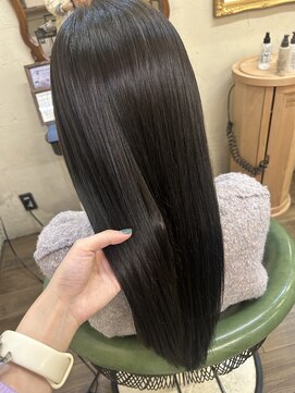 ベレッタ 枚方店(veretta.) 感動ストレート×color 担当:ばば.縮毛矯正/黒髪ロング/ツヤ髪