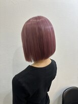 ラビス クローバー(Lovis clover) イメチェンヘアスタイル　ハッシュカット　フルバング