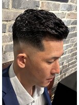 ミリオンバックス 御徒町店(Million Backs)&nbsp;アイロンパーマ/スキンフェード/ビジネスカジュアル<理容室>