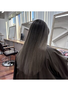 グランルッソ 岡山駅前(GRAN LUSSO) バレイヤージュ/ホワイトグレー