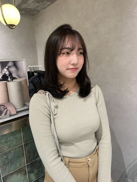 ゼスト リル 新宿(ZEST lill) レイヤーカット ベージュカラー 新宿 歌舞伎町