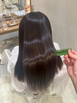 ルル(LuLu by KENJE) 髪質改善ストレート【藤沢/本鵠沼/ヘッドスパ/白髪ぼかし/ボブ】