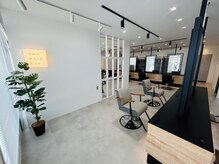 アグ ヘアー リット 仁井田店(Agu hair lit)
