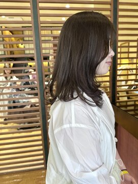 チップタップ 町田店(tip top) ニュアンスレイヤーミディ × オリーブグレージュ