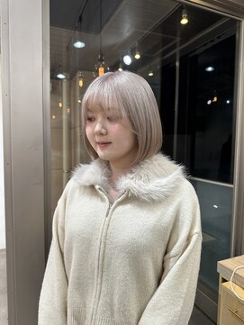 ヴァイス 新宿店(VAICE) White beige ブリーチ2回～