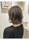 ブリーチ無しベージュ×軽やかボブスタイル