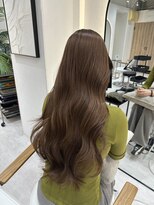 ジーナ 博多筑紫口(Zina) ブリーチなしダブルカラーで作るナチュラルベージュ【福田れん】