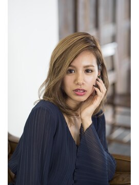 カリン(carin) 外国人風ヴェールカラー