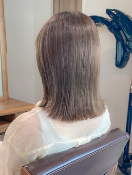 ネイヴィル オモテサンドウ(navile omotesando) ＊ブリーチなしで透けるくすみベージュ＊