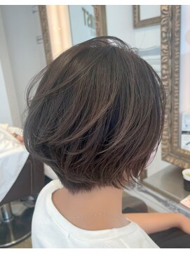 コワファースト 大分(COIFF1RST) スモークベージュカラー