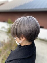 スピンヘアー 亀岡店(Spin hair) 刈り上げショート×グレージュ×シルバーグレー