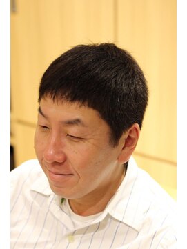 ヘアーモードキクチ 日本橋三越前店 自然な茶色