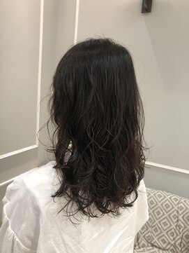 ネオリーブギンザ 銀座店(Neolive GINZA) ミディアムパーマ　低温デジタルパーマ　ウェーブパーマスタイル