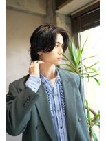 キュー(Cue_)&nbsp;無造作ウルフセンターパート×メンズパーマ