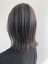 エバーグリーン(ever Green)&nbsp;切りっぱなしロブ×デザインカラー