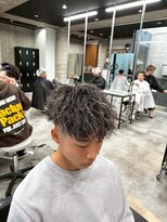 イーラ(era)&nbsp;パーマ/メンズ/刈り上げ/眉毛/ツイスト