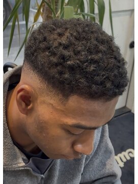 ラフカッターズZ 町田店 ハイフェード【町田/理容室/床屋/顔剃り/シェービング】