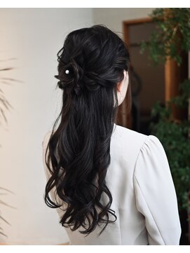 オルガ(orga) ハーフアップアレンジ