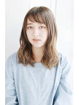 ティエル 町田店(tiel)&nbsp;ロングウェーブスタイル　ナチュラルベージュ