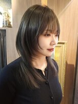 ブロック ジャポン(bloc japon)&nbsp;マットグレージュ/ダークグレージュ顔周りレイヤー顔周りカット