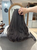エイド 本店(aid)&nbsp;顔周りレイヤーミディアムレイヤーハッシュカットグレージュ