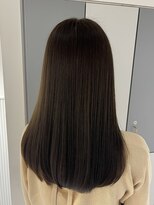 ラベスト キョウト 京都 四条烏丸店(LOVEST KYOTO) 暗髪でも、重く見せない艶ロング