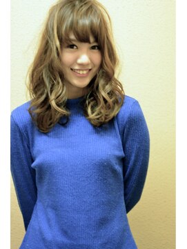 トゥワイス(twice) [twice]透け感重視のヌーディーベージュ