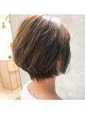 ショートボブ