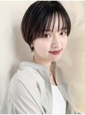 【20/30/40代女性にオススメ】コンパクトな黒髪丸みショート**