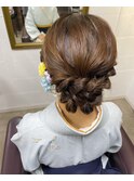 袴 編み込みシニヨンヘアスタイル