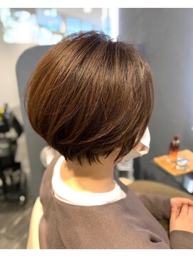 アメイロ(ame/iro) 丸みショートボブ